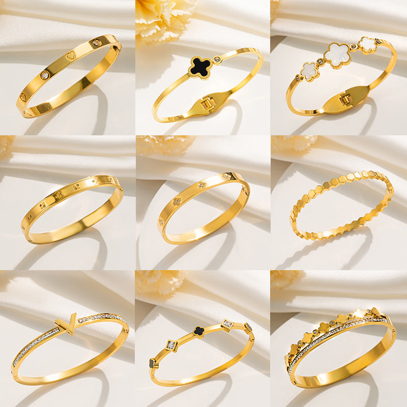 This full bracelet exudes a high-end feminine charm and is a sophisticated and elegant accessory