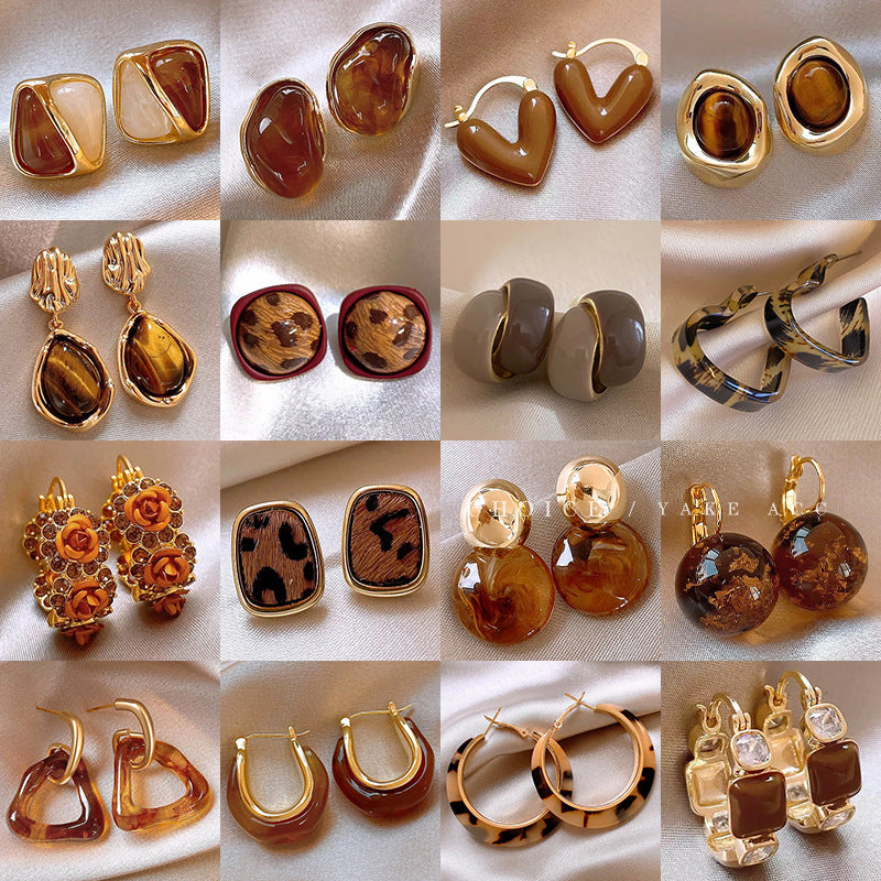 925 Silver Needle Maillard Brown Amber stud earrings for women with a high-end look, designed pearl earrings