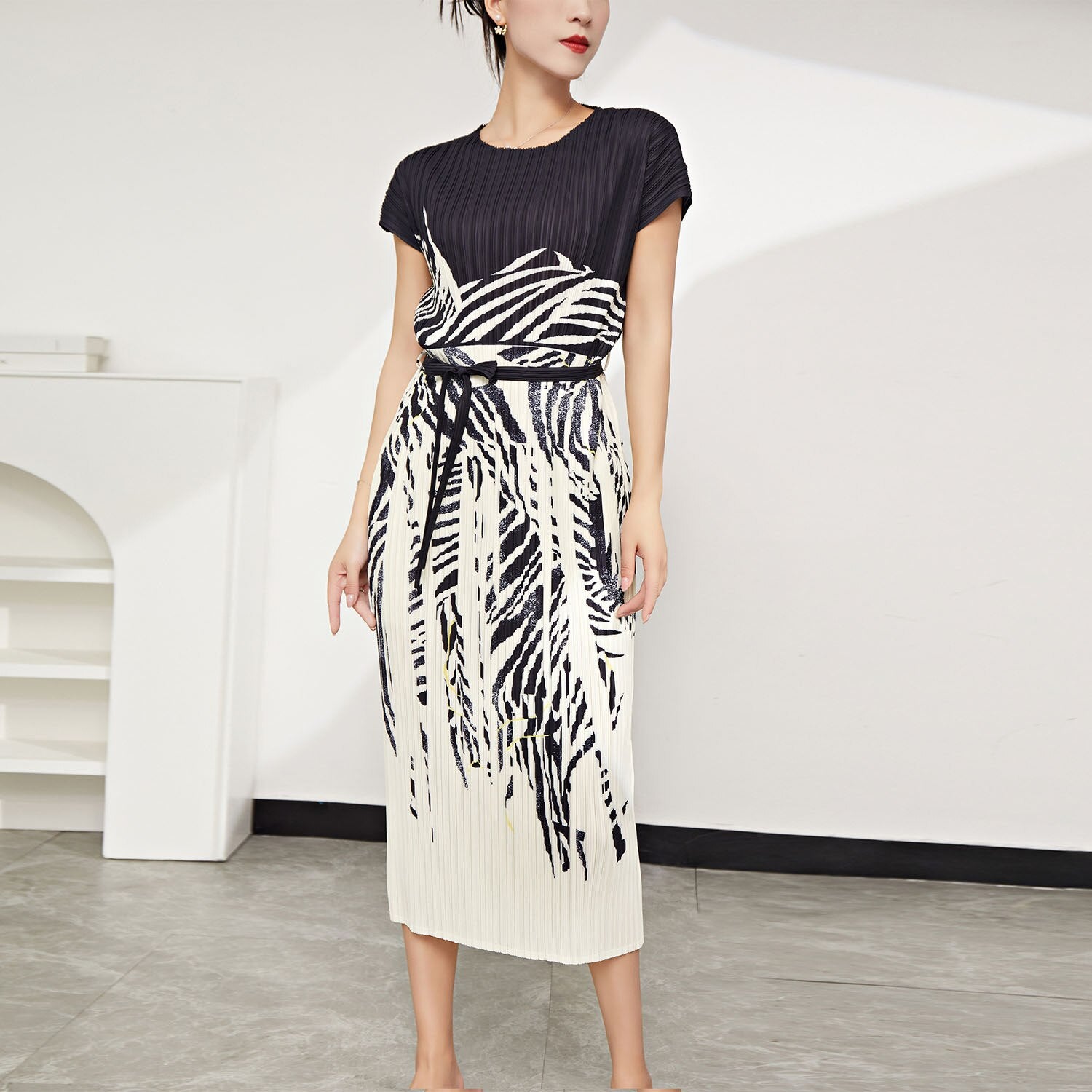 New Lace-up Pleated Dress For Women O-neck Short Sleeve Print 2023 Summer Fashion Holidays Casual Clothing Female
