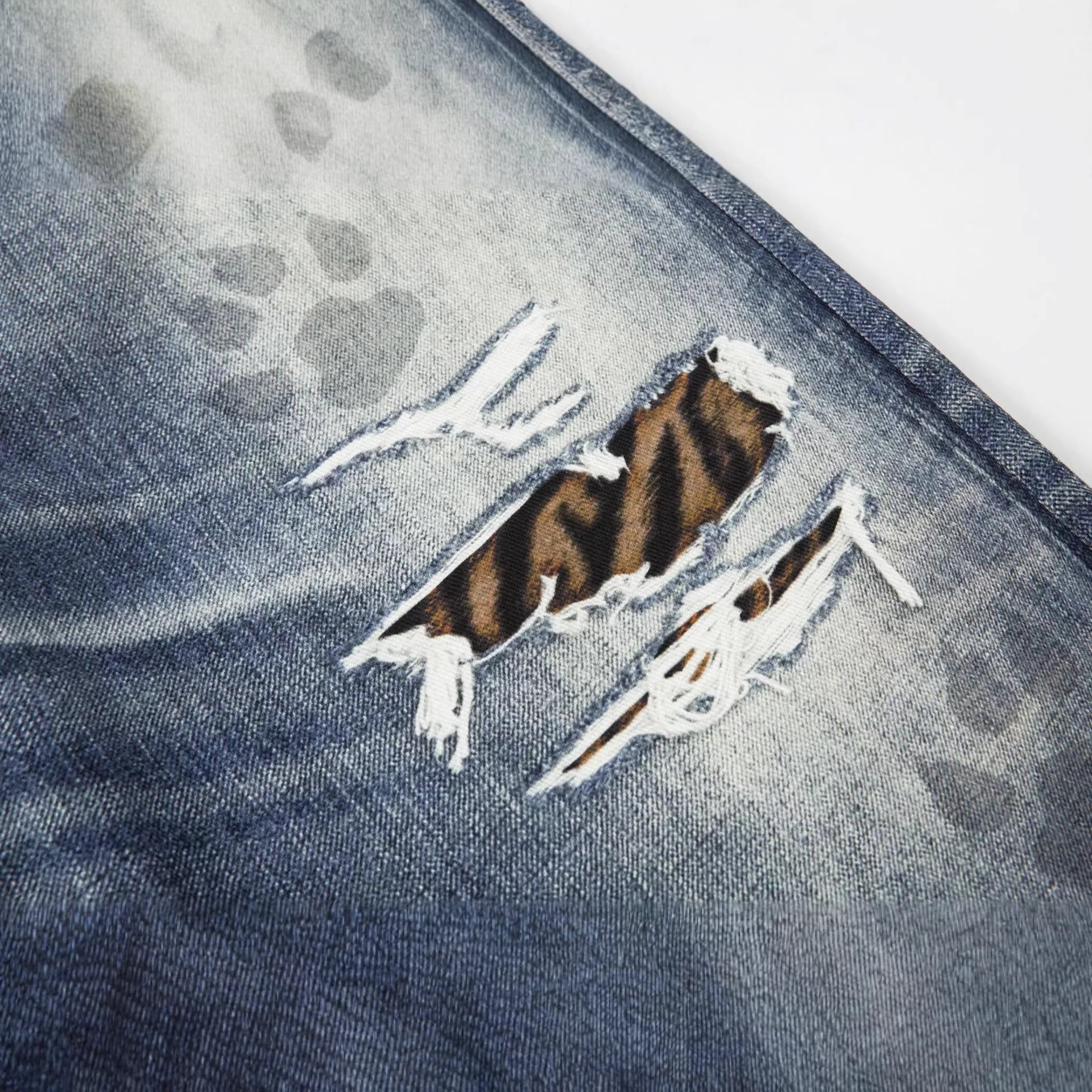 Leopard print patchwork ripped jeans