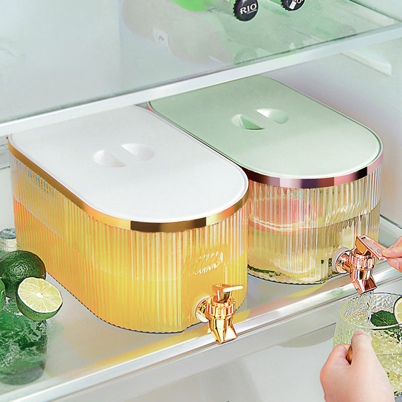 Refrigerator cold water bottle with faucet, large capacity, high temperature resistant picnic drink bucket