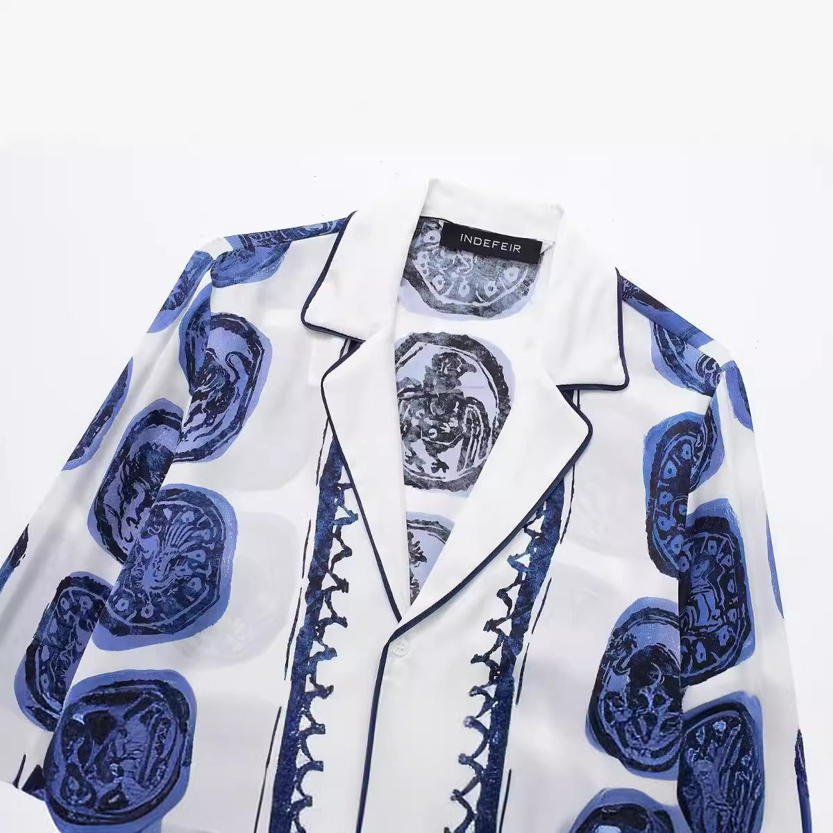 Fashion printed shirt and casual pants