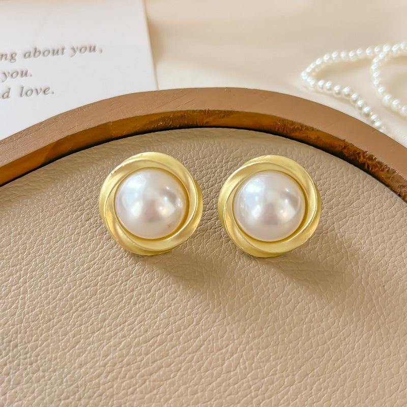 925 Silver Needle Maillard Brown Amber stud earrings for women with a high-end look, designed pearl earrings
