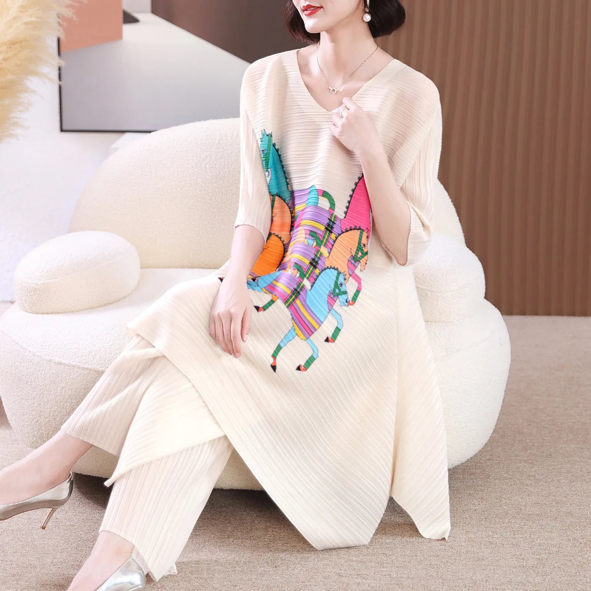 Fashion Suit Women's Summer New Casual Two-Piece Suit Miyake High-End Pleated Fashion Printed Plus Size Women's Clothing