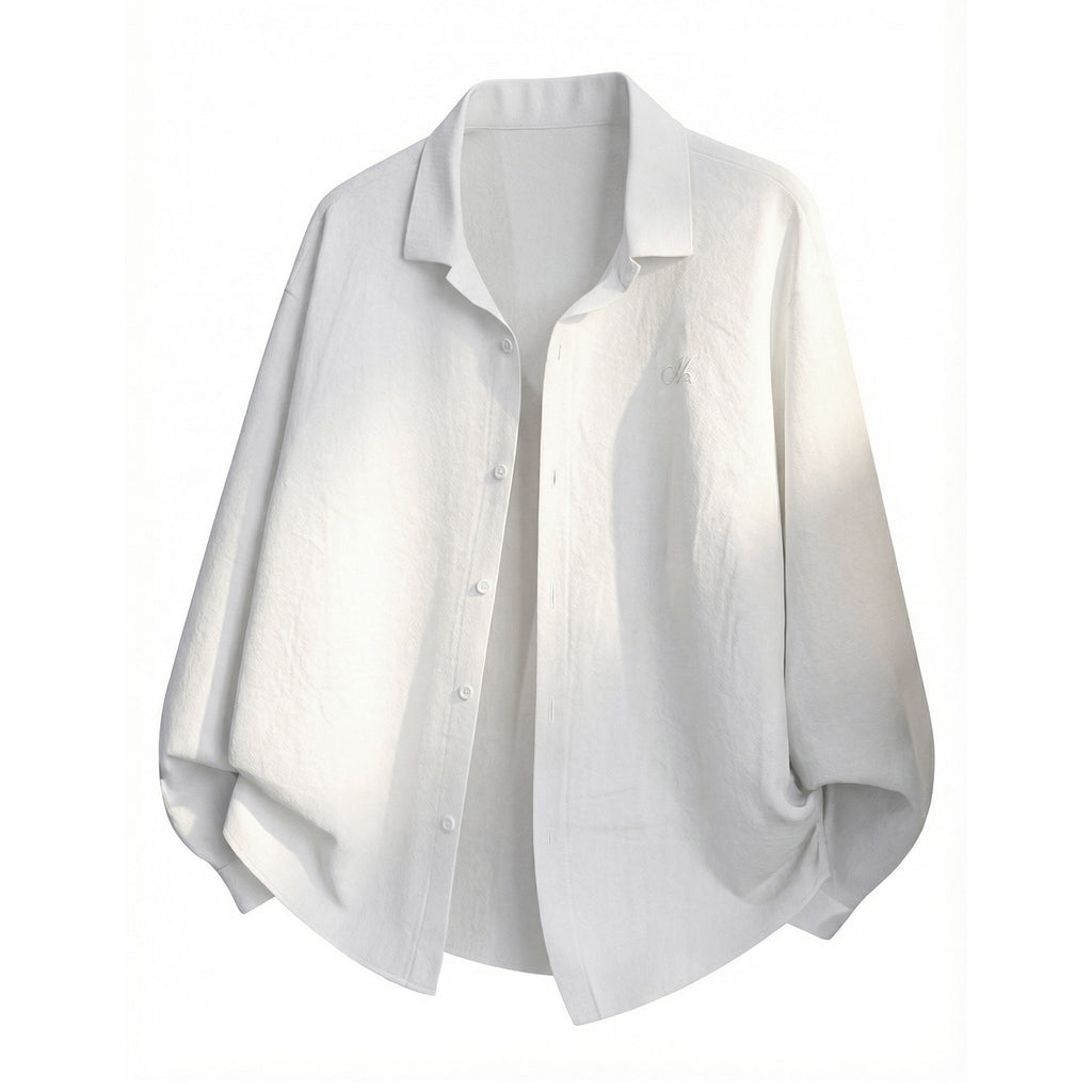 Solid color loose long sleeved shirt for men