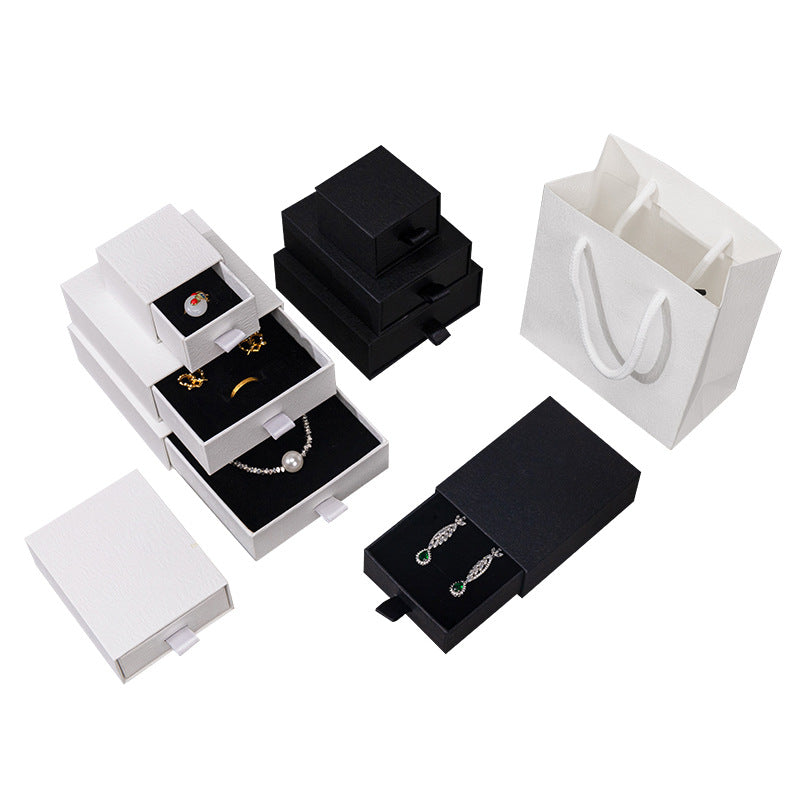 High-end black and white jewelry box, ring, bracelet, jewelry box, exquisite bracelet and jewelry packaging box